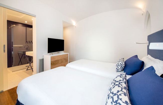 Luxury Apartment with Penthouse and Pool - Photo 10