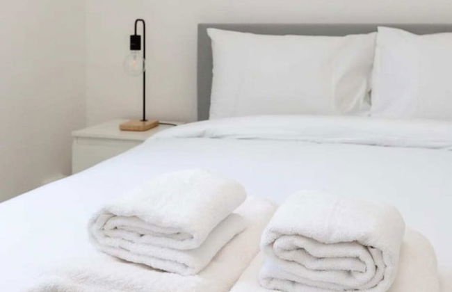 Spacious & Welcoming 4BD House - Kennington - Foto 8