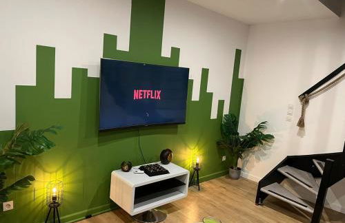 Escale au jardin des rêves terrasse parking privée 8 personnes - Foto 11