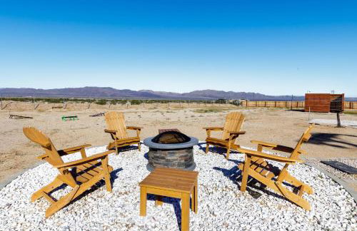 Mid-Century Magic with Mountain Views - Photo 23