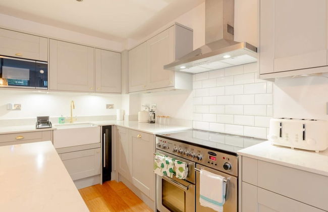 Newly Refurbished 2BD Flat - Wimbledon Village! - Foto 14