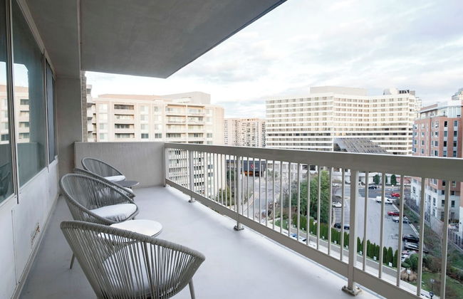 Crystal City Apt Close to Airport - Foto 30