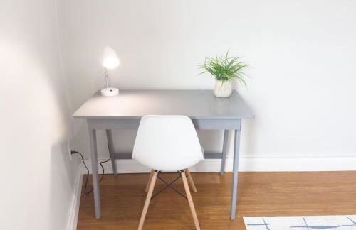 Jennifer's Penthouse Panoramic City Views w Deck - Foto 25