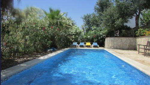 Sunny Costa Brava Getaway with Big Private Terrace - Foto 3