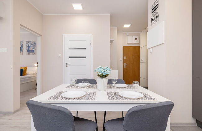 Apartment With Garden by Renters - Photo 31