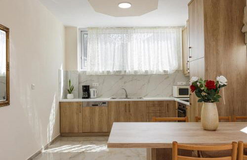 Family Villa Basilicata Gloria with Private Heated Pool, BBQ & Kid's Play Area - Foto 32