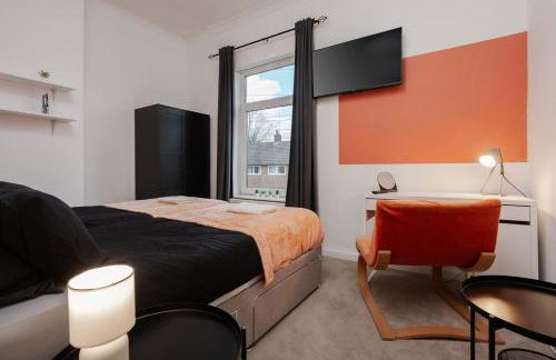 Three Bedroom House by Brookland Stays Serviced Accommodation Short Lets Manchester with Free WiFi - Foto 7