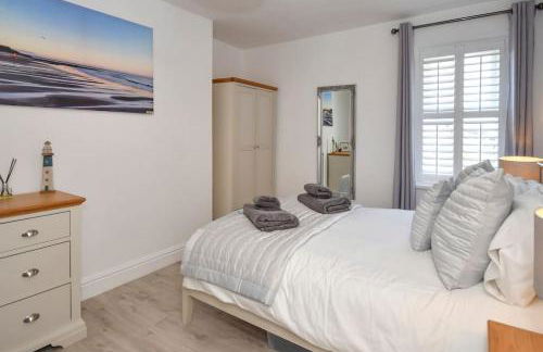 Dexters Den - Sea views, yards from Beach - Foto 16