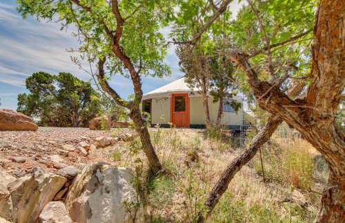 Mountainside Yurt with Views Less Than 3 Mi to Black Canyon! - Foto 23