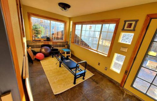 Lovely 2BR Pet Friendly Home in Heart of Nob Hill - Foto 21