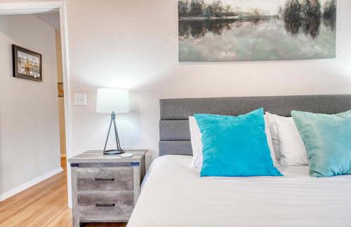 Modern Bentonville Retreat - Sleeps 6 Near Trails - Foto 32