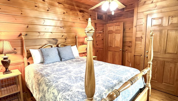 Burning Tree 3 Bedroom Cabin by RedAwning - Foto 4, Habitación