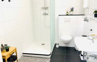 MOLA Apartments-Ruhrnahes Apartment mit Balkon & Parkplatz im Herzen von Schwerte-4P - Foto 31