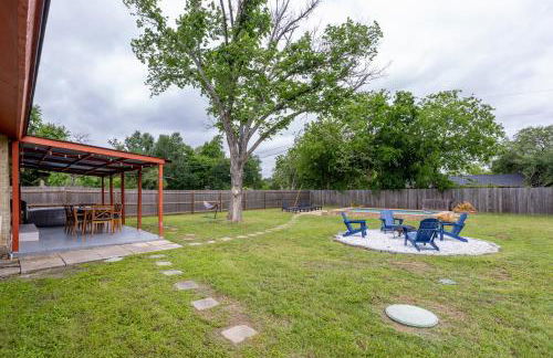 Luxury 4BR Oasis with Pool, Hot Tub & Game Room! - Foto 27