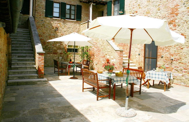 Lovely Farmhouse in Asciano With Swimming Pool - Foto 70