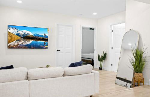 Recently Remodeled + Mins from Beach and Downtown - Foto 7