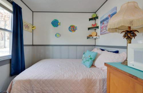 Cozy Camdenton Cottage with Deck and Boat Dock Access! - Photo 10