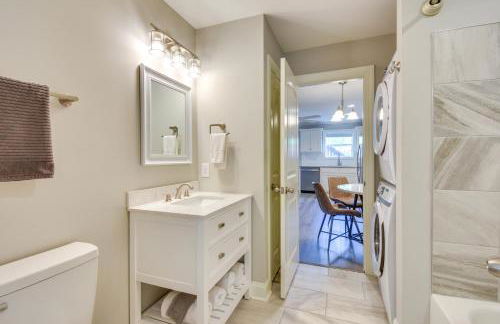 Walk to Main St and River Downtown Helen Condo - Foto 15