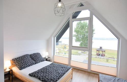 Cottage by Kiedrowickie Lake With Boat Access - Foto 10