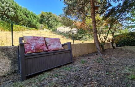 T2 55m² tout confort avec jardin. Cuisine et équipements neufs. Wifi TV parking - Photo 53