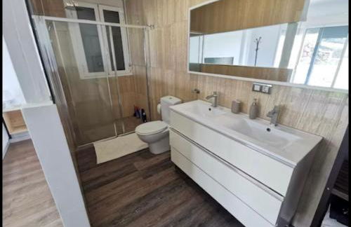 Apartamento con Vistas al mar y jacuzzi privado - Foto 23