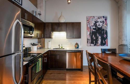 Luxéry Stay Chicago - Themed Units! Close to Downtown, McCormick Place & Wintrust Arena - Foto 33