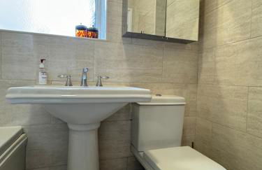 The Beach Front Apartment, Amazing Frontline Sea Views - Foto 20