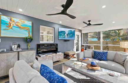 The Surf House: Stylish 2BR Haven - Foto 26