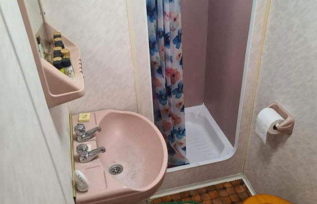 Cozy Cardiff Cabin Retreat Sleeps 6 by Aimee - Foto 17