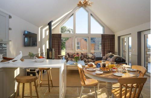 Merlin Steading with hot tub - Photo 2