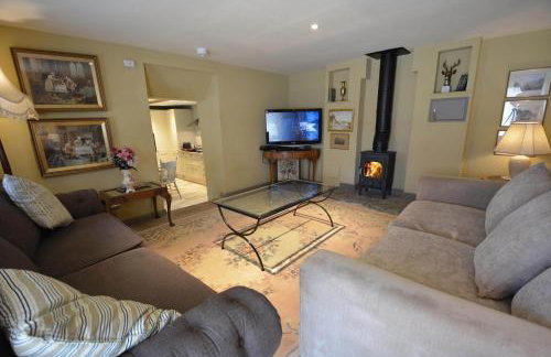 Haddon Grove Farm Cottages - Photo 9
