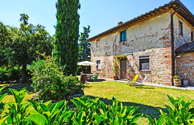 1 bedroom Apartment in Certaldo with swimming pool and garden - Photo 2