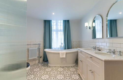 The Vineyard Hotel in Horsham, Near Gatwick Airport - Foto 32