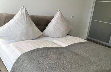 Haus-Villa Moderne Ferienwohnung in Wallersdorf-Haidlfing - Foto 2