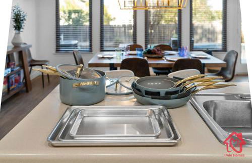 Georgian Oasis with Private Pool - An Irvie Home - Foto 68