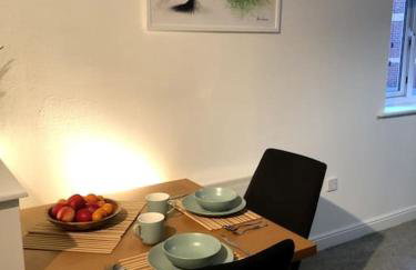 Large 2 bedroom apartment, 4 beds one 1 en-suite, Free parking Nr Chelt Elmore and Quays - Foto 34