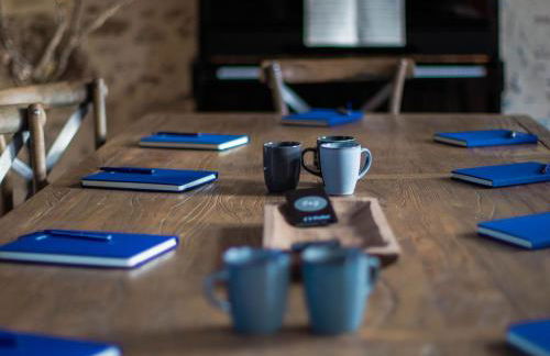 Luxe et tranquillité au vert: maison 6 chambres, piscine, proche du Mans, idéale familles et groupes - FR-1-410-361 - Foto 7