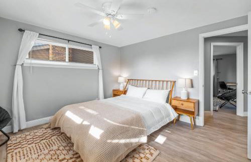 MtnCity Views 4BR Firepit FamilyRetreat NearUNR - Foto 21