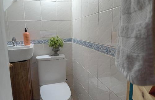 Cosy Coastal Townhouse 10-Min-Drive to Beach - Foto 35