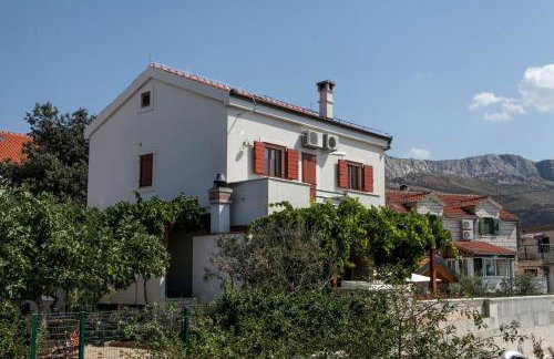 Holiday house with a parking space Mravince, Split - 19827 - Photo 1