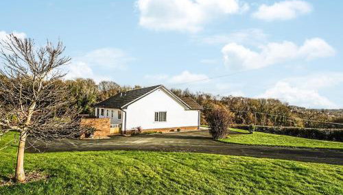 Godre'r Coed - Photo 1