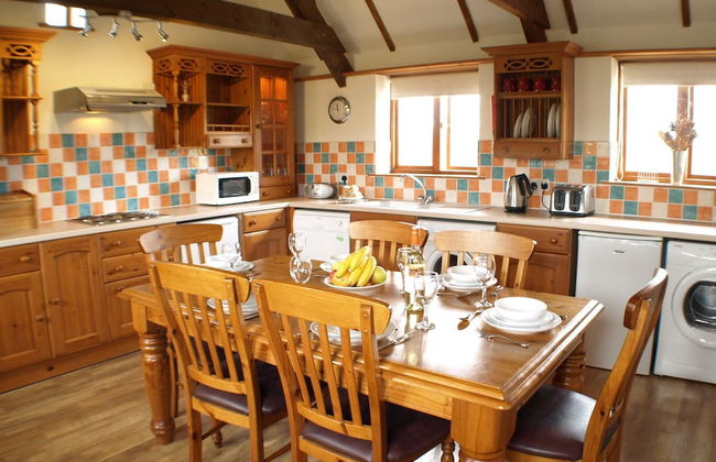 Polean Farm Cottages - Photo 31