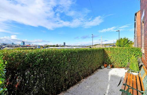 Spacious 4BR, Parking, Near Centre, Accommodates 7 - Foto 15