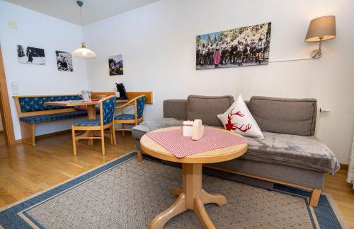 Gemütliche Ferienwohnung Bergwiese, 2-Raum, separates Schlafzimmer, schönen Balkon oder Terrasse, Komfort Ausstattung, ruhige Südlage, kostenfrei WLAN und schöne helle Sauna, Brötchenservice, Parkplatz, Hunde auf Anfrage, E-Tankstelle, Sonnenlage - Photo 48