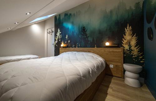 Legendary ski & cycling 4 to 6 guest getaway - Photo 3