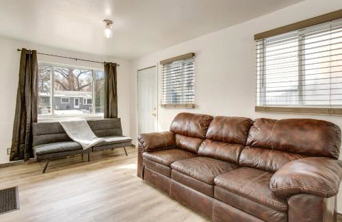 Covered Patio, Gas Grill and Yard Sheridan Home! - Foto 16