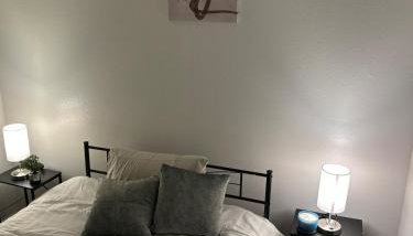 Spacious Fully Furnished 3BR Fully Fenced Home - Foto 2