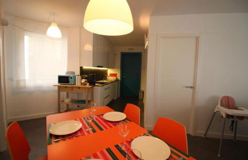 Apartamento 2 dormitorios con piscina y jardín - Apartamentos Montesomo - Foto 36