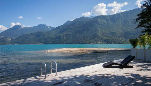 Annecy LakeLodge Lakeside Modern 7 bedroom Retreat - Foto 1, sunbed