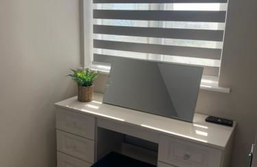 Willshaw Suites for families over 25 only - Foto 61